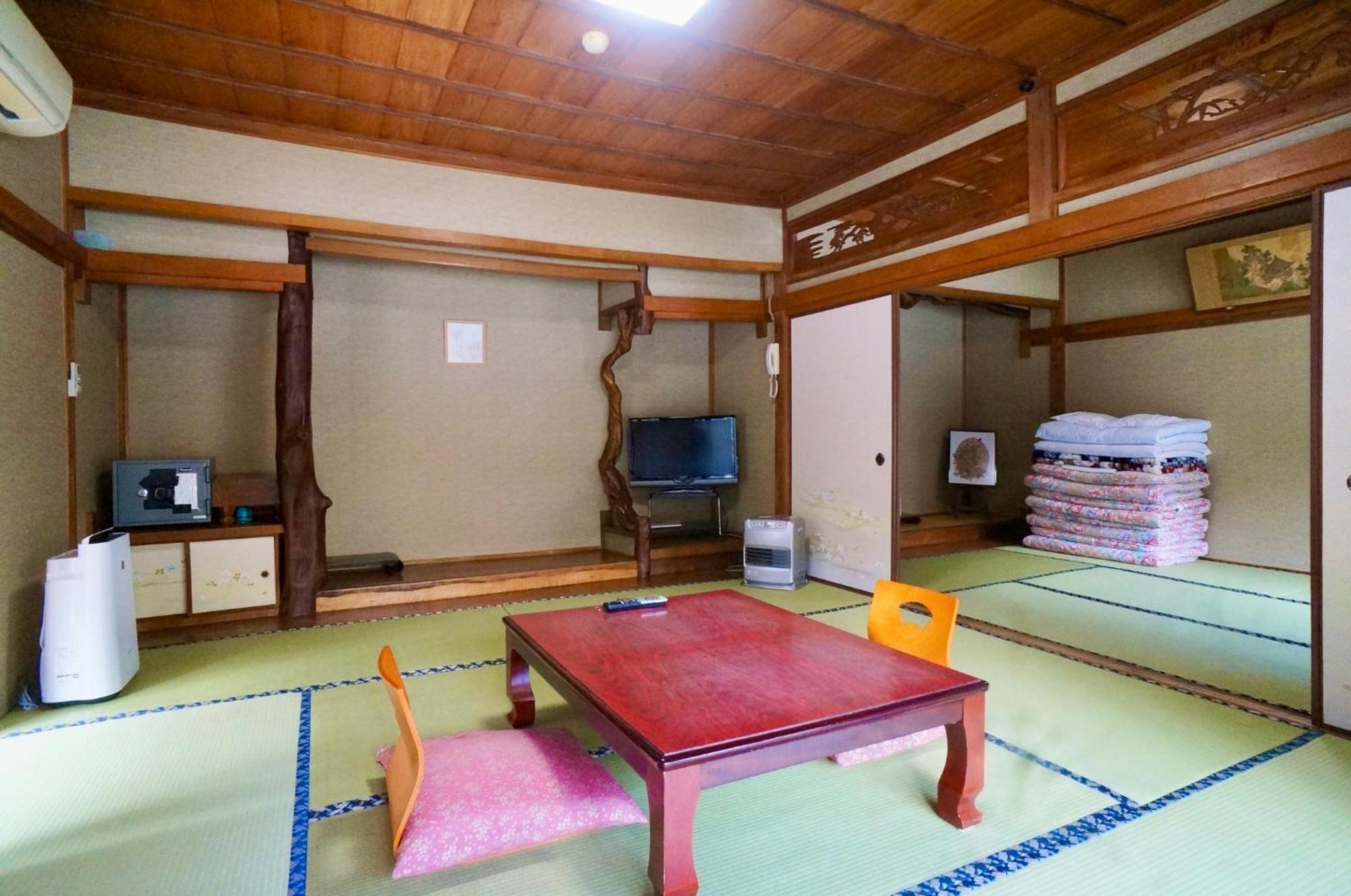Отель Takaosou Юфу Экстерьер фото
