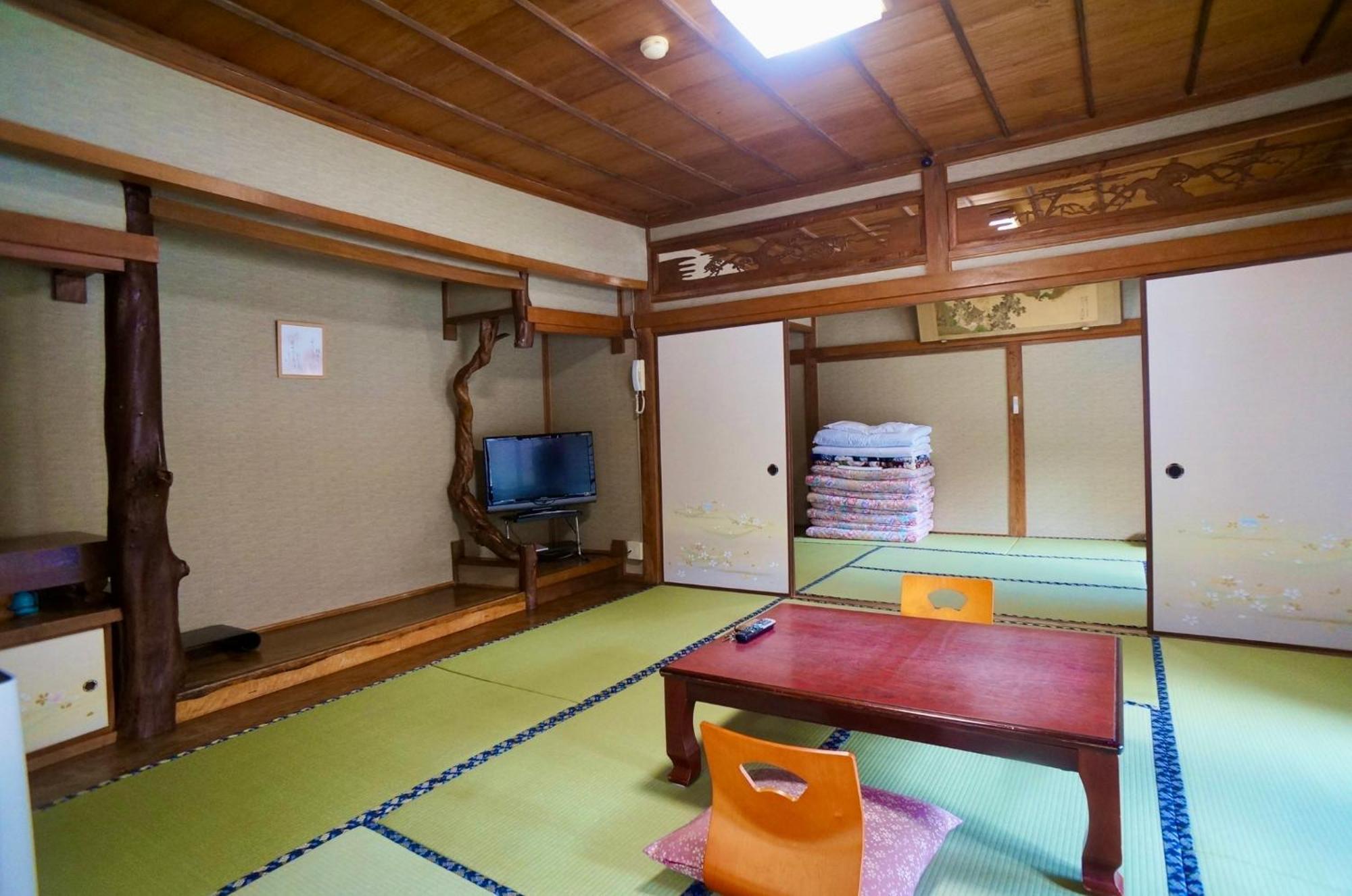 Отель Takaosou Юфу Экстерьер фото
