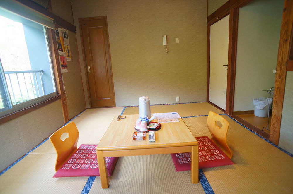 Отель Takaosou Юфу Экстерьер фото